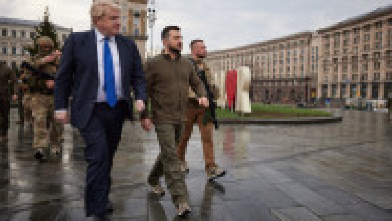 Boris Johnson și Volodimir Zelenski s-au plimbat prin centrul Kievului Foto: Profimedia Images | Poza 16 din 30
