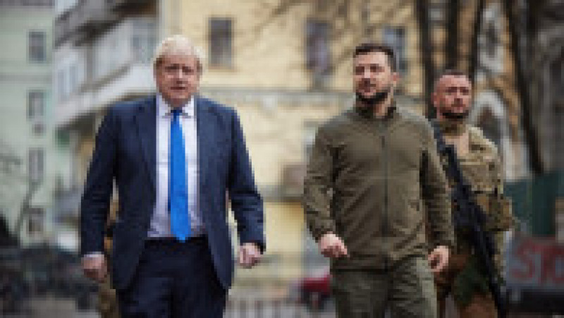 Boris Johnson și Volodimir Zelenski s-au plimbat prin centrul Kievului Foto: Profimedia Images | Poza 28 din 30