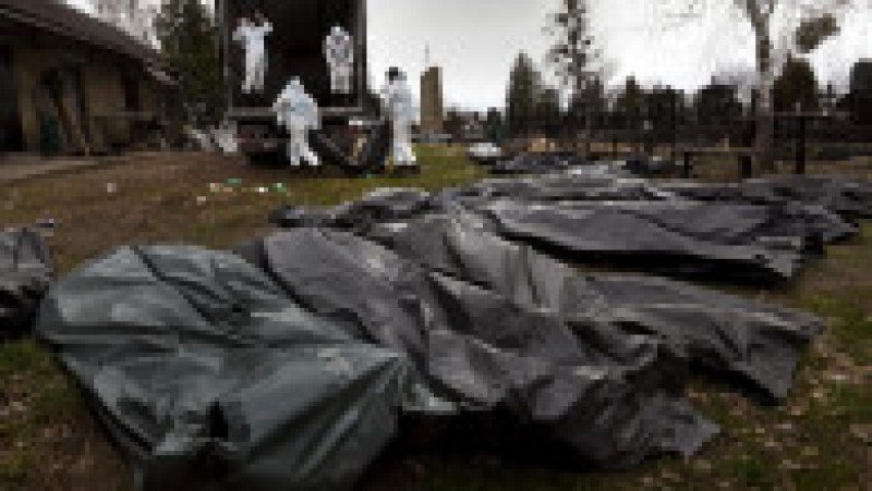 Saci cu cadavre în oraşul Bucha, Ucraina. Foto: Profimedia Images | Poza 81 din 100
