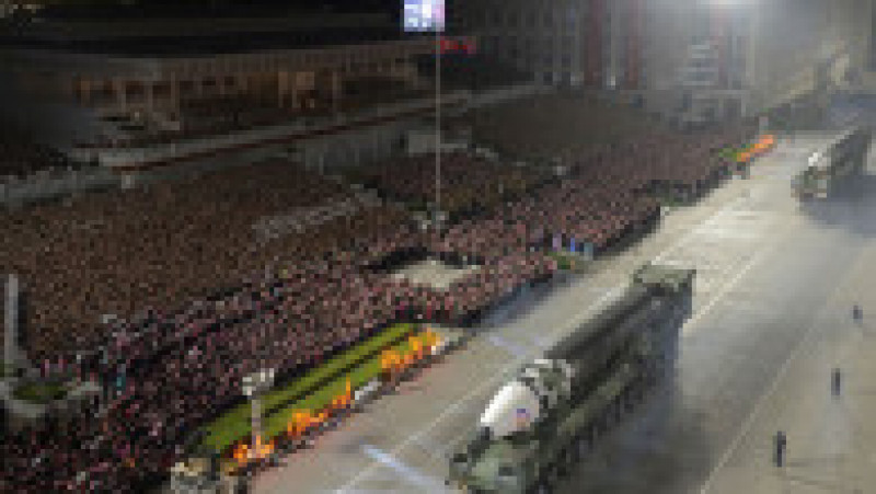 Paradă militară grandioasă în Coreea de Nord, la 90 de ani de la înființarea Armatei Revoluționare a Poporului Coreean. Foto: Profimedia | Poza 9 din 16