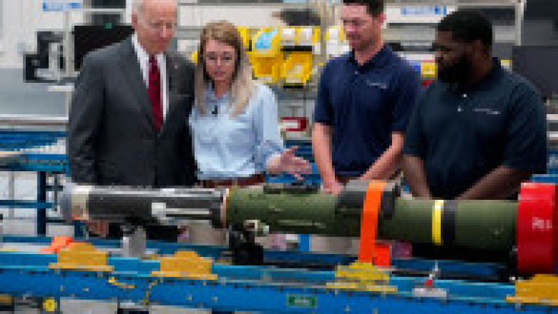 Joe Biden a vizitat o uzină Lockheed Martin din Alabama unde se fabrica rachete antitanc Javelin destinate Ucrainei Foto: Profimedia Images | Poza 4 din 11