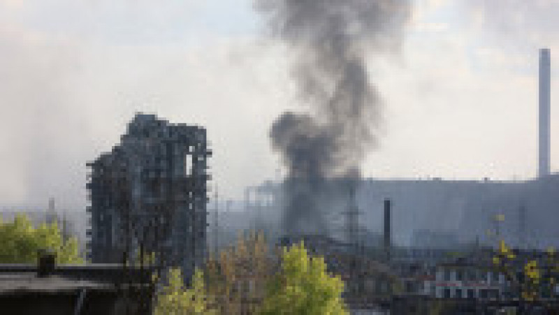 Ruinele combinatului siderurgic Azovstal din Mariupol. Foto: Profimedia | Poza 2 din 11