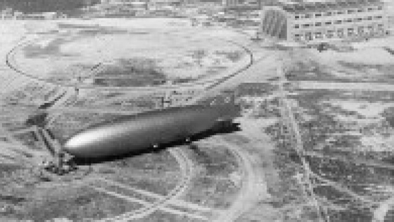 Explozia dirijabilului Hindenburg, produsă pe 6 mai 1937, este unul dintre cele mai cunoscute dezastre aeriene din istorie. Sursa foto: Profimedia Images | Poza 30 din 46