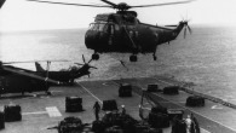 Elicopter britanic în timpul războiului din 1982. Sursa foto: Profimedia Images | Poza 18 din 31