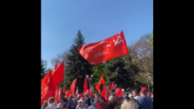 Manifestații de Ziua Victoriei, în regiunea Herson, ocupată de rușii. Aceștia ar fi adus oameni din Crimeea, care să fie scoși pe străzi. Foto: Captură video | Poza 4 din 5