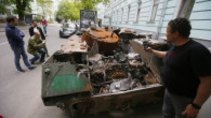 Ucrainenii au scos pe străzile din Kiev epavele tehnicii militare rusești distruse în război. Foto: Profimedia Images | Poza 15 din 18