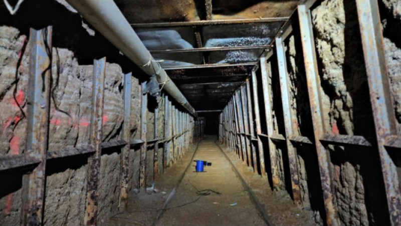 Tunel de jumătate de kilometru al traficanţilor de droguri descoperit sub frontiera americano-mexicană. Foto: Profimedia Images