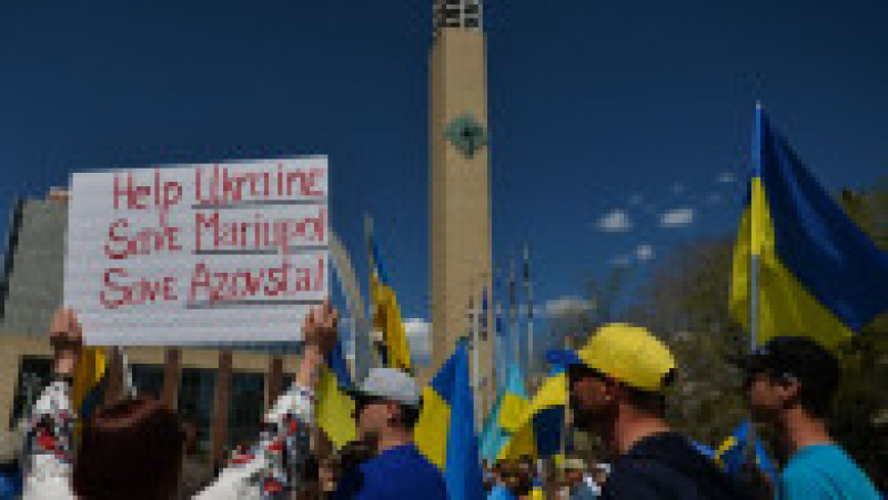 Mai mulți oameni demonstrează împotriva războiului pornit de Putin în Ucraina. Foto: Profimedia Images | Poza 8 din 12