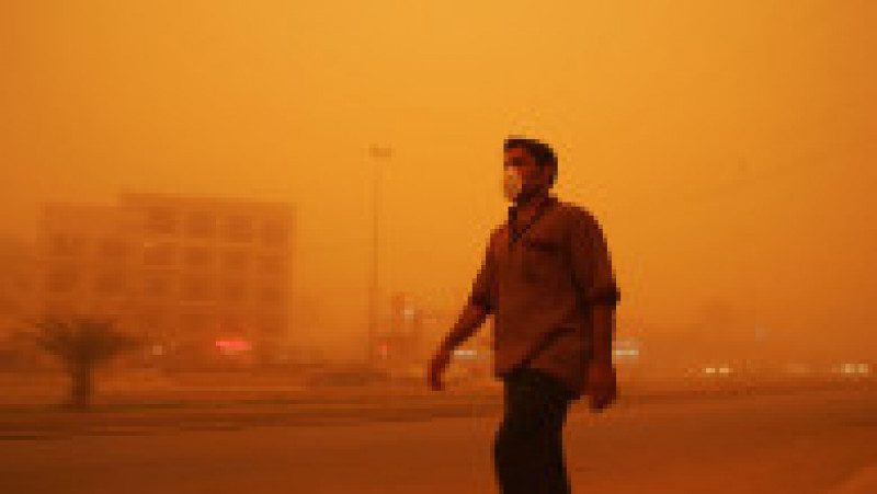 În ultimele săptămâni, Irakul a fost lovit de cel puțin o furtună de nisip pe săptămână. FOTO Getty Images | Poza 3 din 7