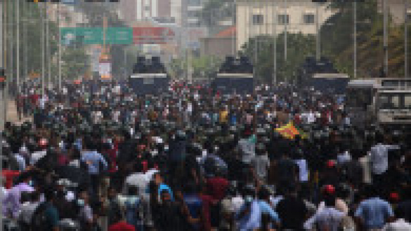 Mulțimile de oameni furioși s-au adunat pe străzi în Sri Lanka din cauza cele mai grave crize economice cu care se confruntă țara de la independență. Foto: Profimedia Images | Poza 43 din 51