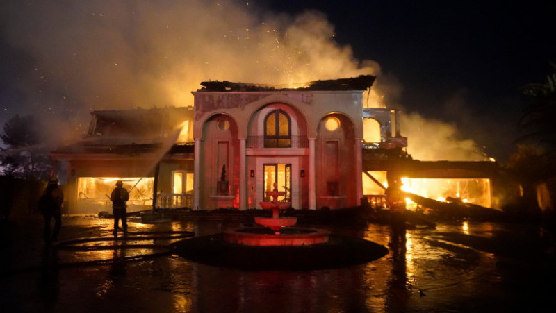 Conace de milioane de dolari au ars într-o singură noapte în California. FOTO: Profimedia Images