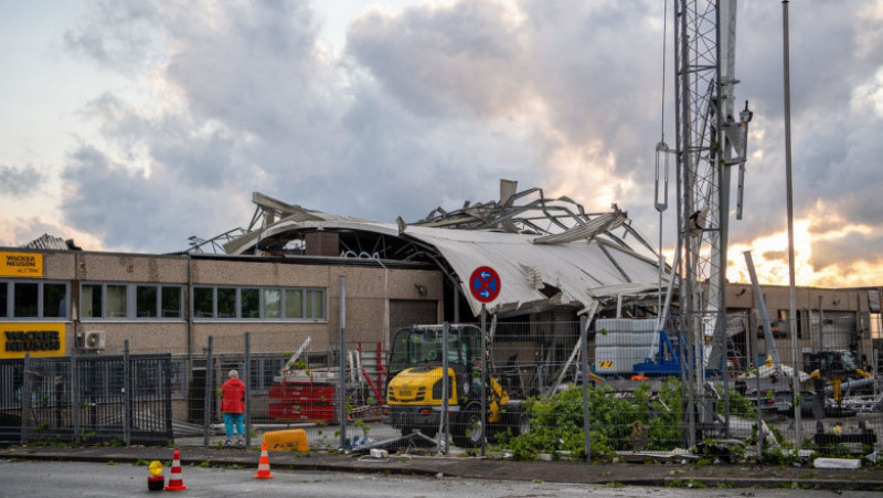 Zeci de răniţi şi pagube materiale importante după o tornadă în vestul Germaniei. Foto: Profimedia