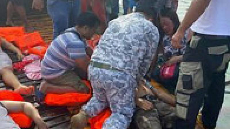 Șapte oameni au murit într-un incendiu pe un feribot în Filipine. FOTO: Profimedia Images | Poza 3 din 4