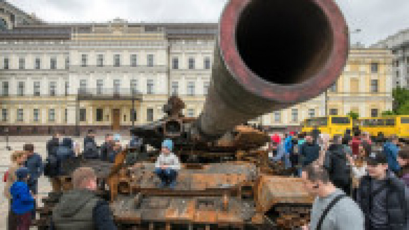 Echipament militar rusesc, distrus de ucraineni, expus pe străzile din Kiev. Foto: Profimedia Images | Poza 14 din 16