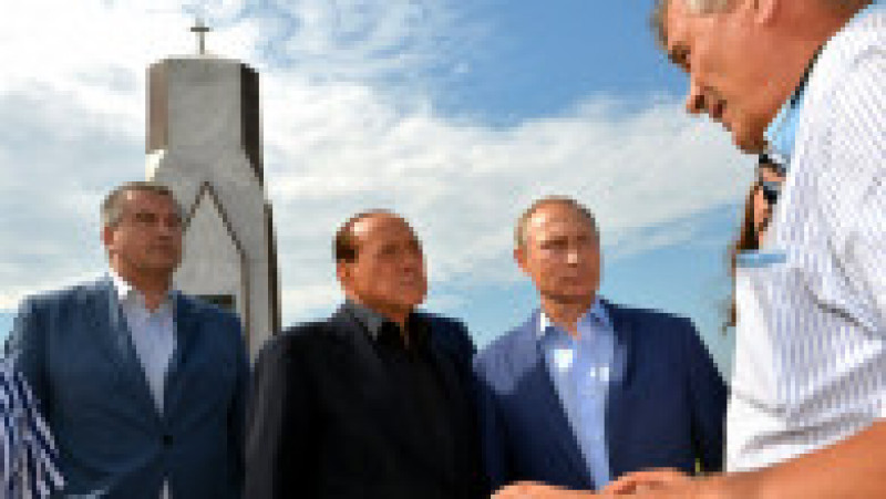 Silvio Berlusconi si Vladimir Putin stau de vorba cu liderul Republicii Crimeea - kremlin.ru 1 | Poza 10 din 14