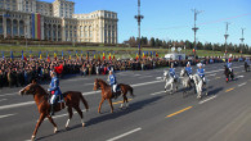 Parada militara 2015 Piata Constitutiei - Fortele Terestre Romane 32 | Poza 17 din 48