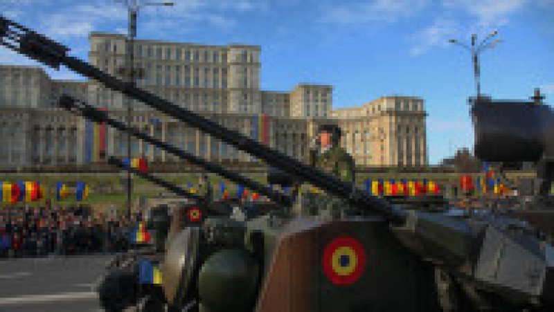 Parada militara 2015 Piata Constitutiei - Fortele Terestre Romane 28 | Poza 21 din 48