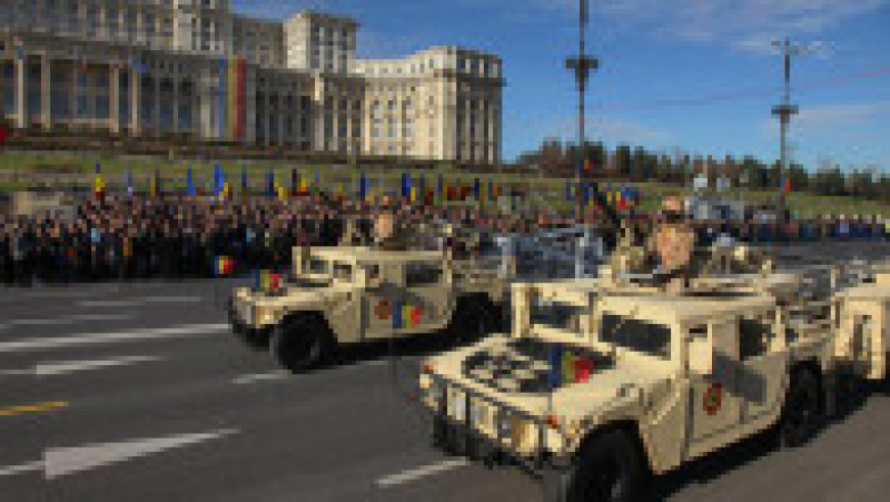 Parada militara 2015 Piata Constitutiei - Fortele Terestre Romane 29 | Poza 20 din 48