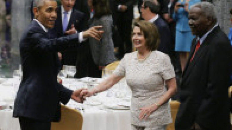Barack Obama si Nancy Pelosi la dineul de la Palatul Revolutiei - GettyImages-516876302 | Poza 2 din 19