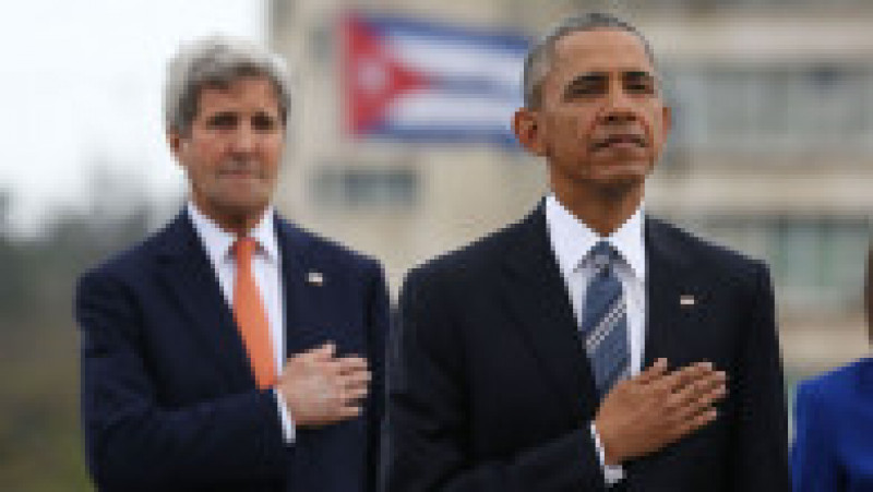 Barack Obama si John Kerry - GettyImages-516833082 | Poza 3 din 19