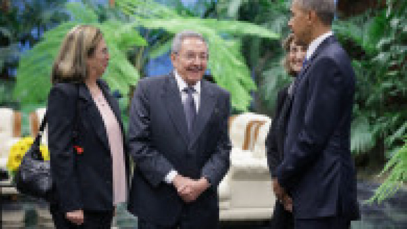 Barack Obama si Raul Castro - GettyImages-516832984 | Poza 1 din 19