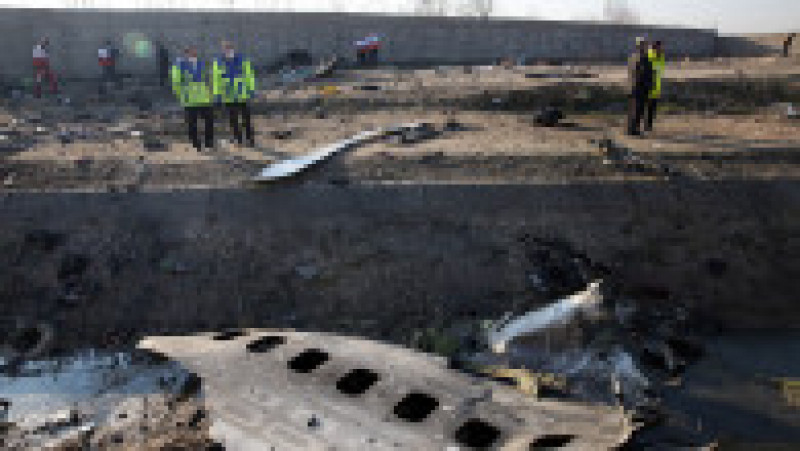 Rămășițele avionului ucrainean doborât deasupra Teheranului în luna ianuarie 2020. Foto: Agerpres | Poza 2 din 3