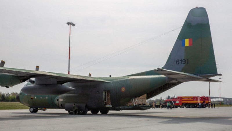 Transport de materiale sanitare cu C-130 Hercules
Foto: Adrian Sultanoiu / CER SENIN – Revista Fortelor Aeriene