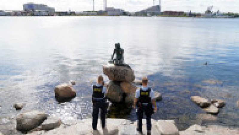 Statuia "Mica Sirenă" din Copenhaga a fost vandalizată. FOTO: Profimedia Images | Poza 1 din 4