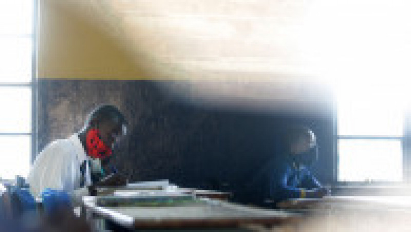 Redeschiderea școlilor în Africa de Sud (6 iulie) Durban, Africa de Sud. Foto: Profimedia Images (Bongani Mbatha/ African News Agency/ RealTime Images/ABACAPRESS.COM) | Poza 2 din 3