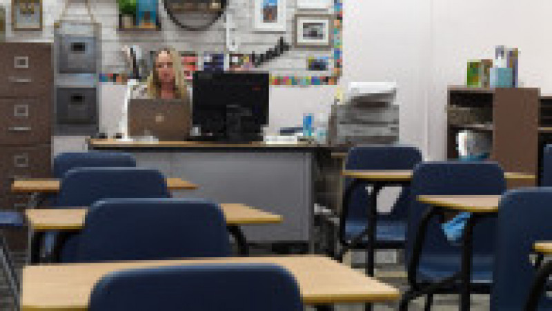 Elevii din Las Vegas și profesorii participă la învățarea de la distanță, la reînceperea școlii. (Foto: Ethan Miller/ Getty Images) | Poza 1 din 3