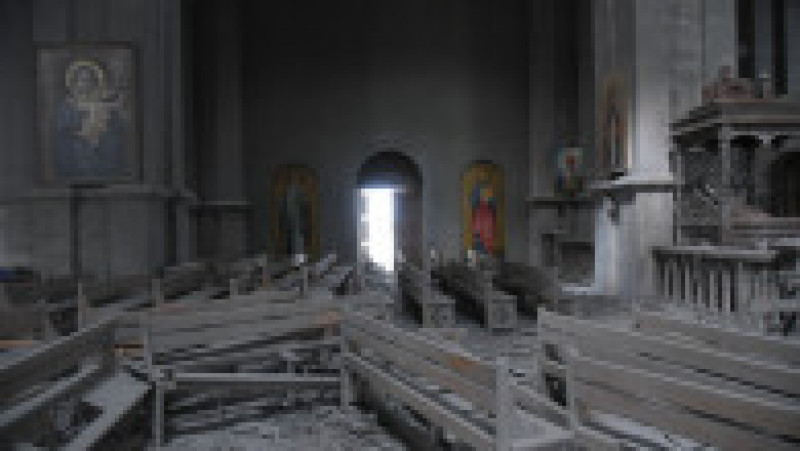  Catedrala armeană Ghazanchetsots din oraşul Shusha a fost avariată de bombardamente. Sursa: Agerpres | Poza 3 din 3