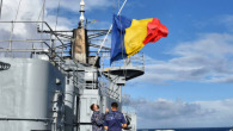 Fregata "Regina Maria" a revenit mai repede din misiunea NATO, având la bord 110 marinari infectaţi cu coronavirus. Foto: Facebook MApN | Poza 8 din 8