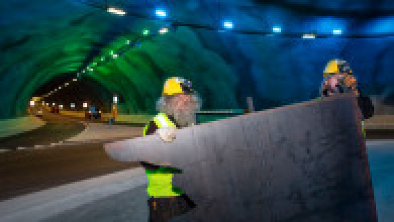 Sensul giratoriu și tunelurile construite pe fundul Oceanului Atlantic în Feroe FOTO: Profimedia Images | Poza 2 din 7