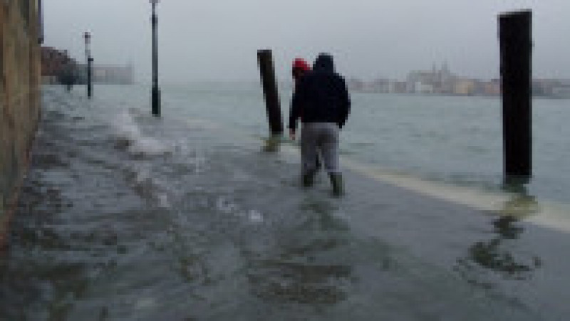 Inundatii Venetia de la Karol Racz Sochirca 111319 (2) | Poza 1 din 3