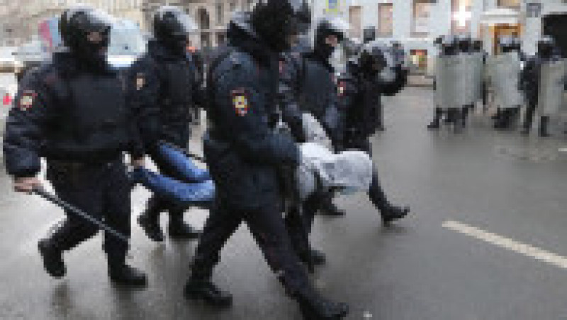 Proteste violente la St Petersburg. Foto:Agerpres / EPA / ANATOLY MALTSEV | Poza 2 din 6