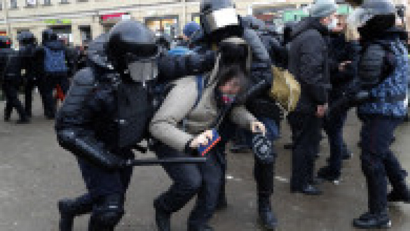 Proteste violente la St Petersburg. Foto:Agerpres / EPA / ANATOLY MALTSEV | Poza 6 din 6