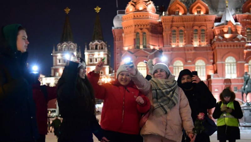 Rușii organizează proteste cu lumânări aprinse de Ziua Îndrăgostiților pentru Navalnîi. Foto: Profimedia Images