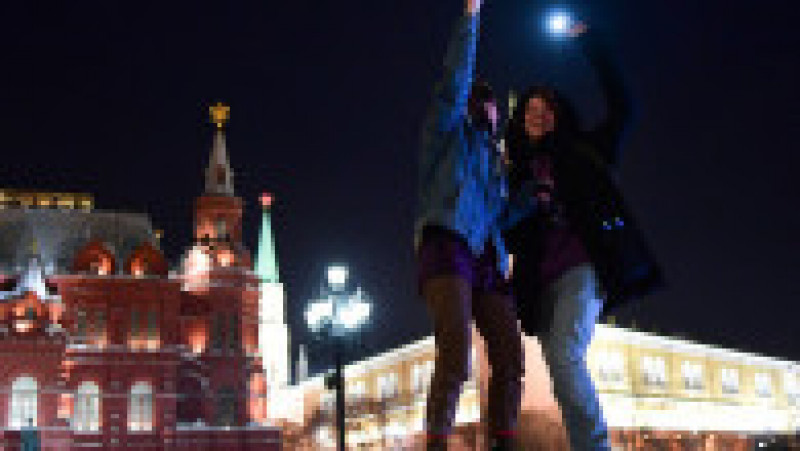 Rușii organizează proteste cu lumânări aprinse de Ziua Îndrăgostiților pentru Navalnîi. Foto: Profimedia Images | Poza 2 din 3