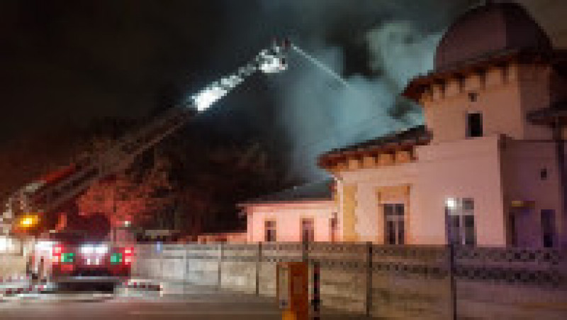 Incendiu la un imobil de pe strada Ion Dragalina din Sectorul 5. | Poza 1 din 4