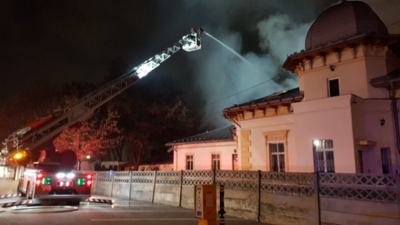 Incendiu la un imobil de pe strada Ion Dragalina din Sectorul 5.