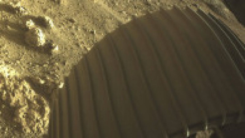 Roțile roverului au un profil special, pentru o aderență cât mai bună pe solul marțian. Foto: NASA.gov | Poza 3 din 4