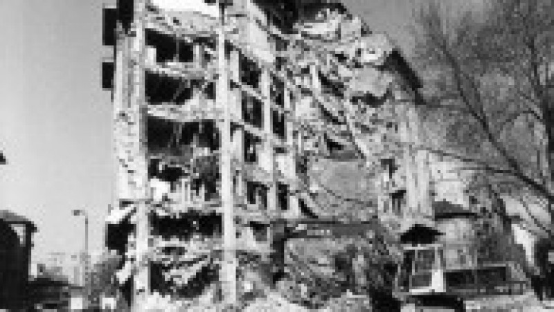 Aproximativ 1570 de oameni au murit în România la cutremurul din 1977. Sursa foto: Three Lions/Getty Images | Poza 13 din 14