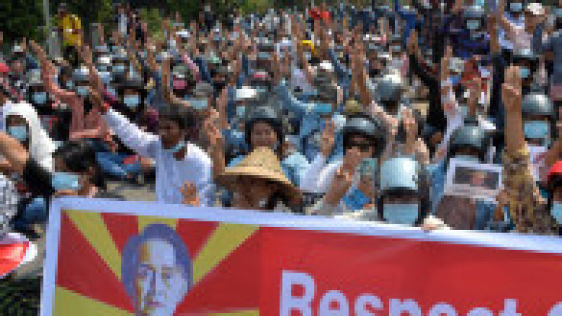 Manifestanți în Myanmar. Sursa foto: Profimedia Image | Poza 12 din 19