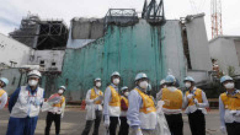 Jurnaliștii străini află informații, în 2018, despre scoaterea din uz a reactoarelor de la centrala Fukushima. Sursa foto: Profimedia Images | Poza 10 din 26