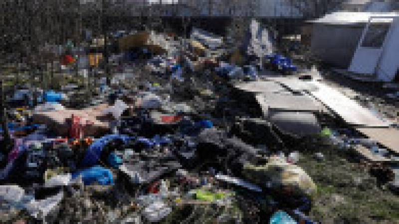 Teren viran cu deșeuri ilegale, pe șoseaua Fundeni din București. Foto: Inquam Photos / George Călin | Poza 7 din 7