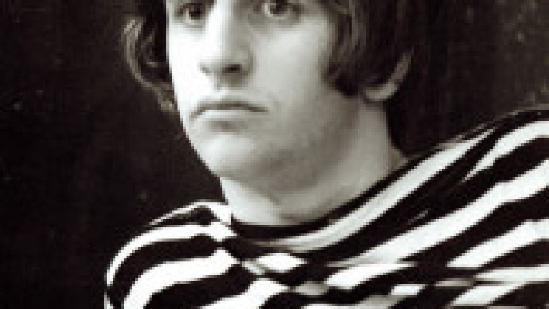 Ringo Starr în martie 1964, la Londra, în timpul unor filmări pentru un show de televiziune Foto: Profimedia | Poza 11 din 12