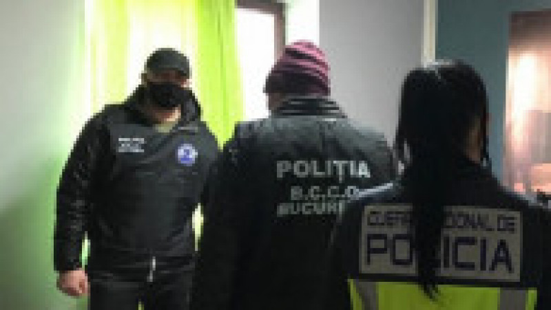 Rețea de proxeneți români care activa în Spania desființată cu sprijinul Europol FOTO: DIICOT | Poza 1 din 6