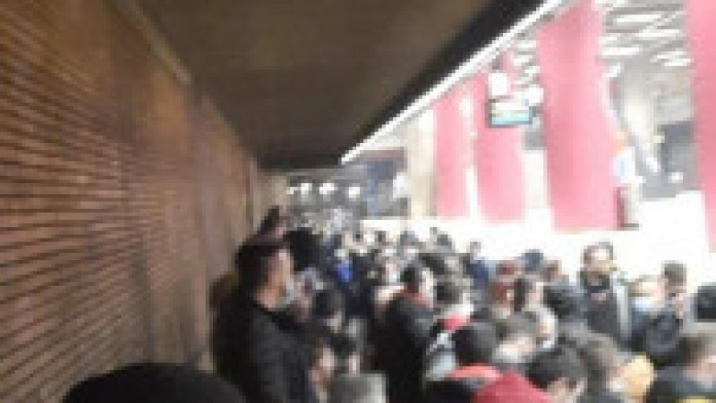 Sindicaliștii au ocupat calea de rulare la metrou. FOTO: Facebook: USLM | Poza 3 din 5