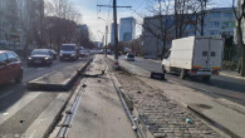 Un tânăr de 24 de ani a fost arestat după ce a condus fără permis, a fugit de poliție și a provocat un accident rutier. Foto: Poliția Română | Poza 2 din 4