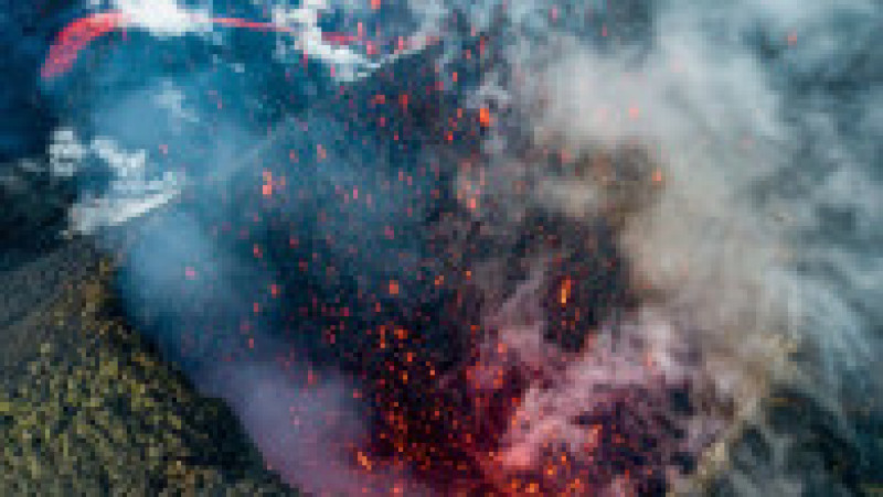 Erupţie vulcanică în peninsula Kamceatka. Foto: Profimedia Images | Poza 1 din 5